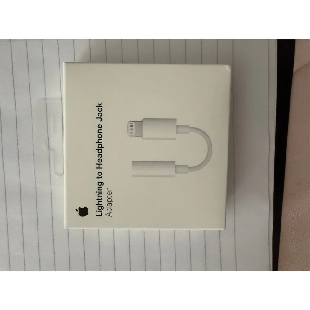 Apple - Lightning-to-3.5mm Headphone Adapter - White